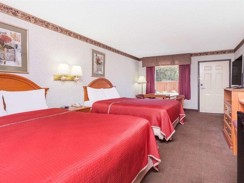 Motel Travelodge By Wyndham Chattanooga/hamilton Place 2*